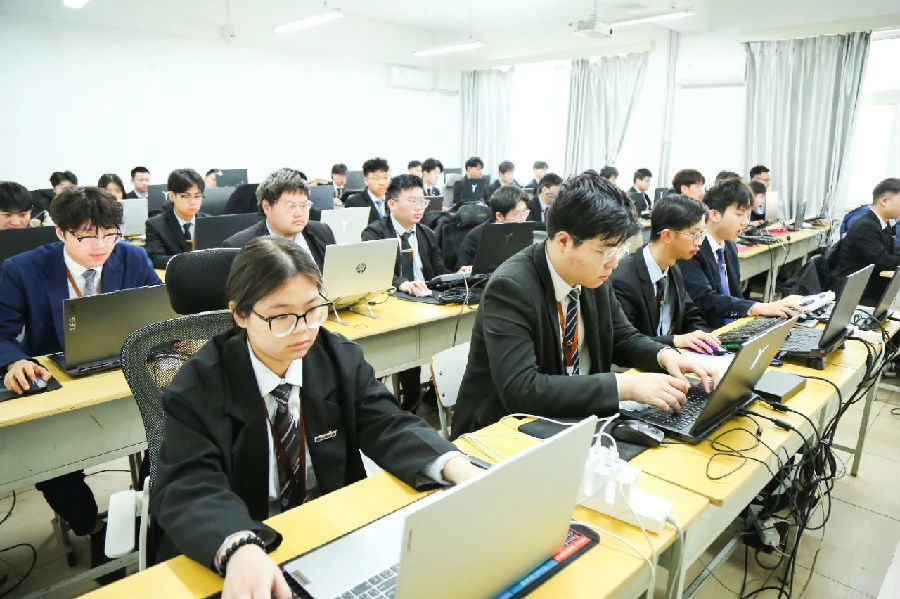 八維職業學校國際新媒體最近就業喜報來襲