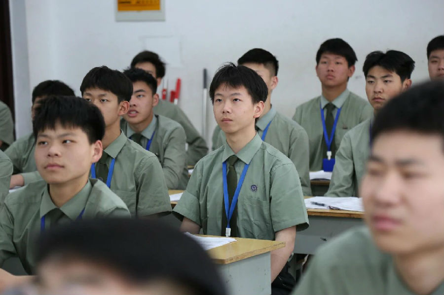 八維職業(yè)學(xué)校國際新媒體專業(yè)最近就業(yè)喜報來襲