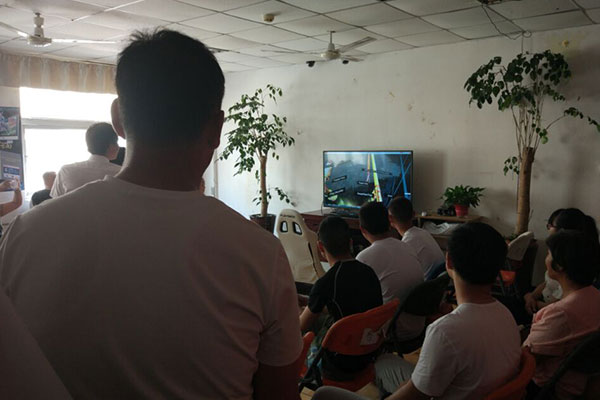 八維職業(yè)學(xué)校網(wǎng)絡(luò)工程專業(yè)學(xué)子學(xué)習(xí)生活風(fēng)采